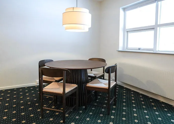 Faxe Ladeplads * Hylleholt